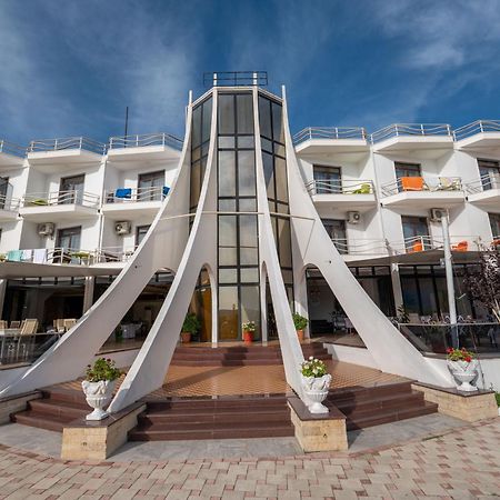 Edva Resort Radhimë Exterior foto