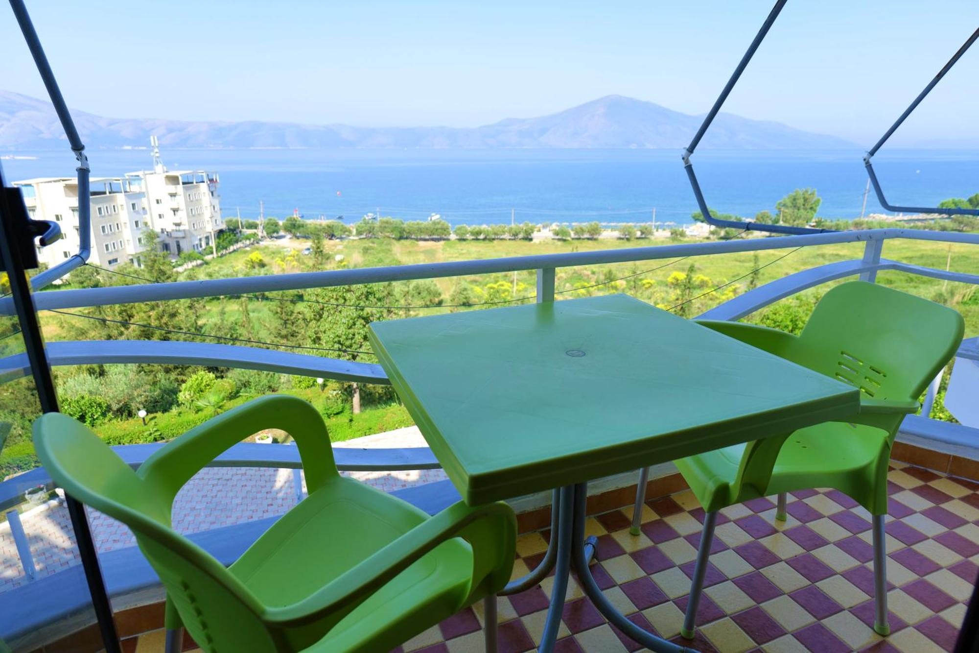 Edva Resort Radhimë Exterior foto