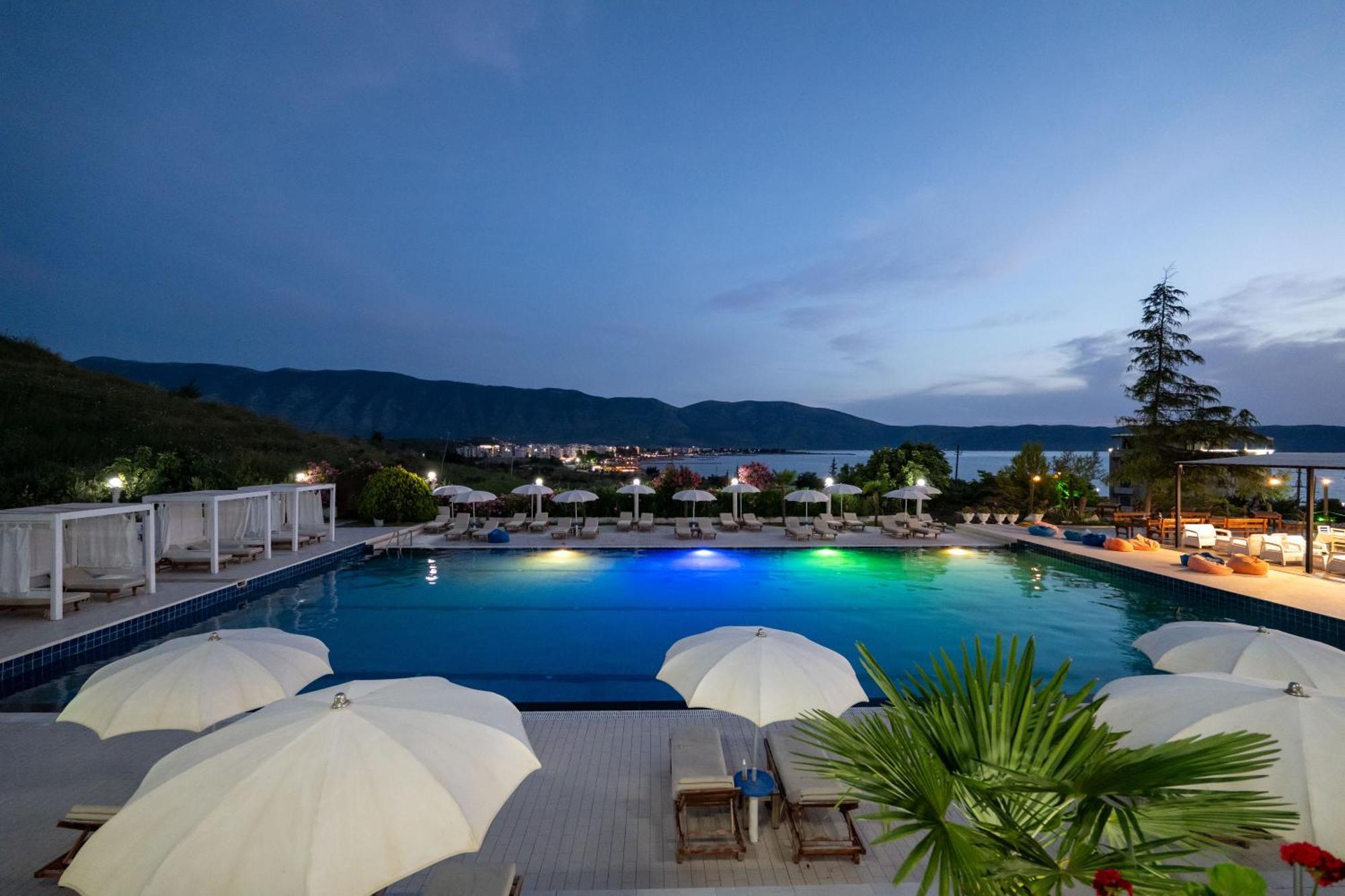 Edva Resort Radhimë Exterior foto