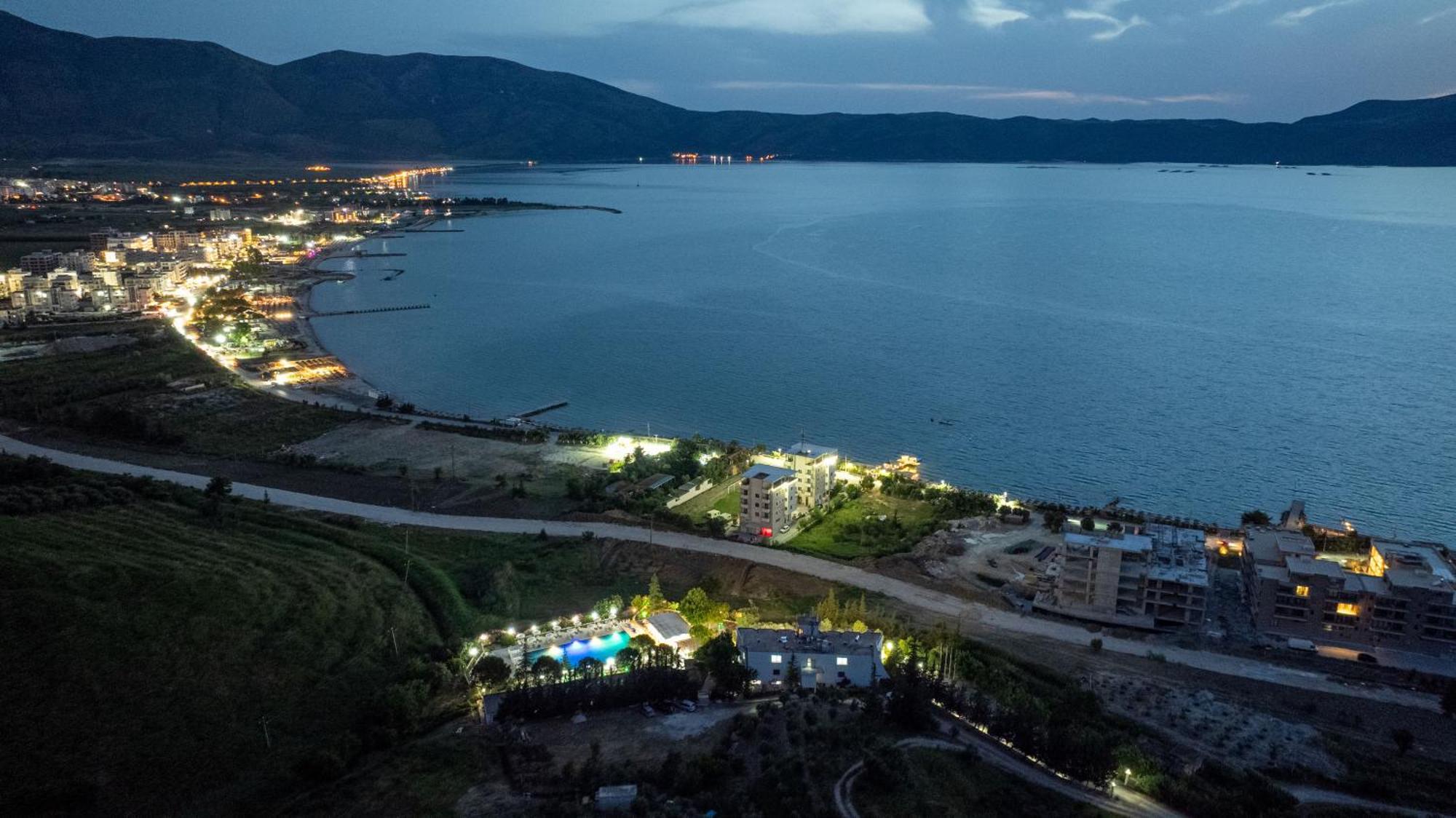 Edva Resort Radhimë Exterior foto