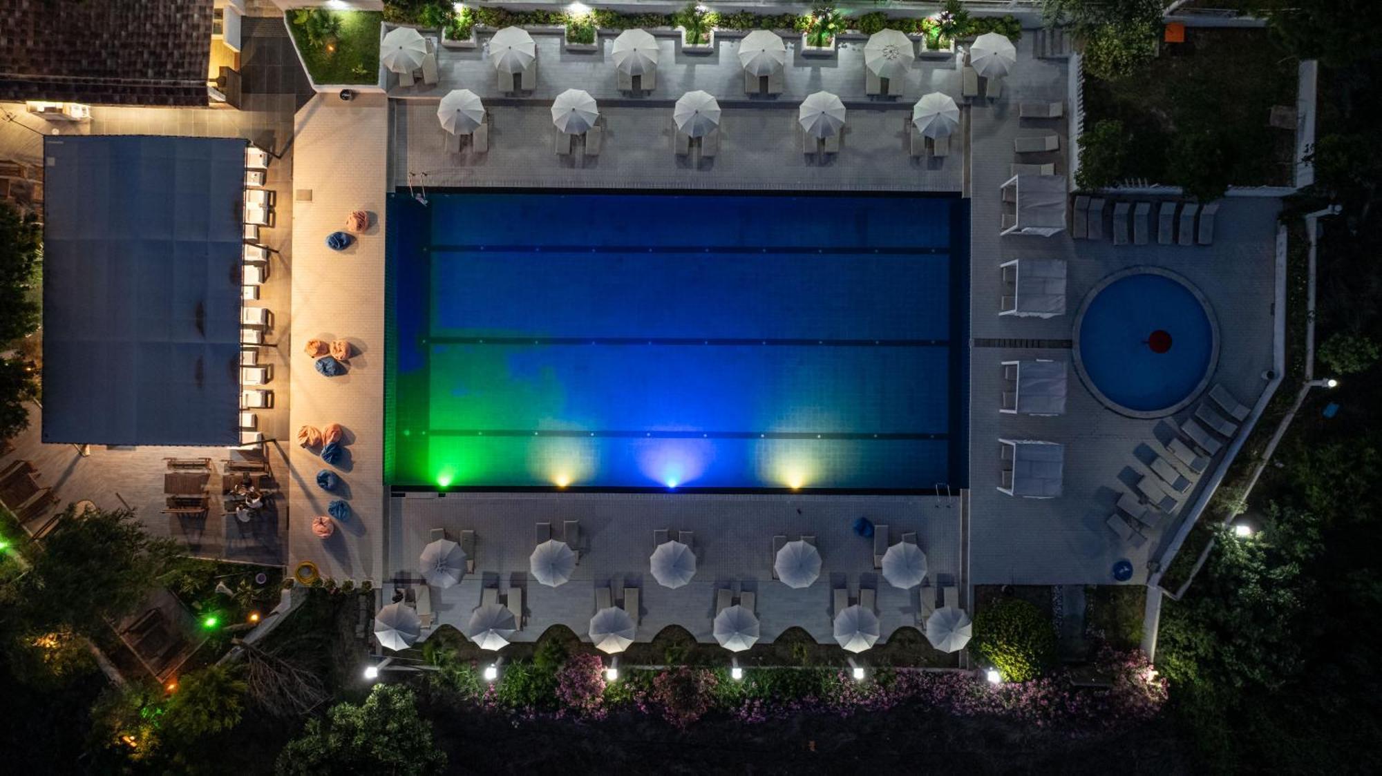 Edva Resort Radhimë Exterior foto