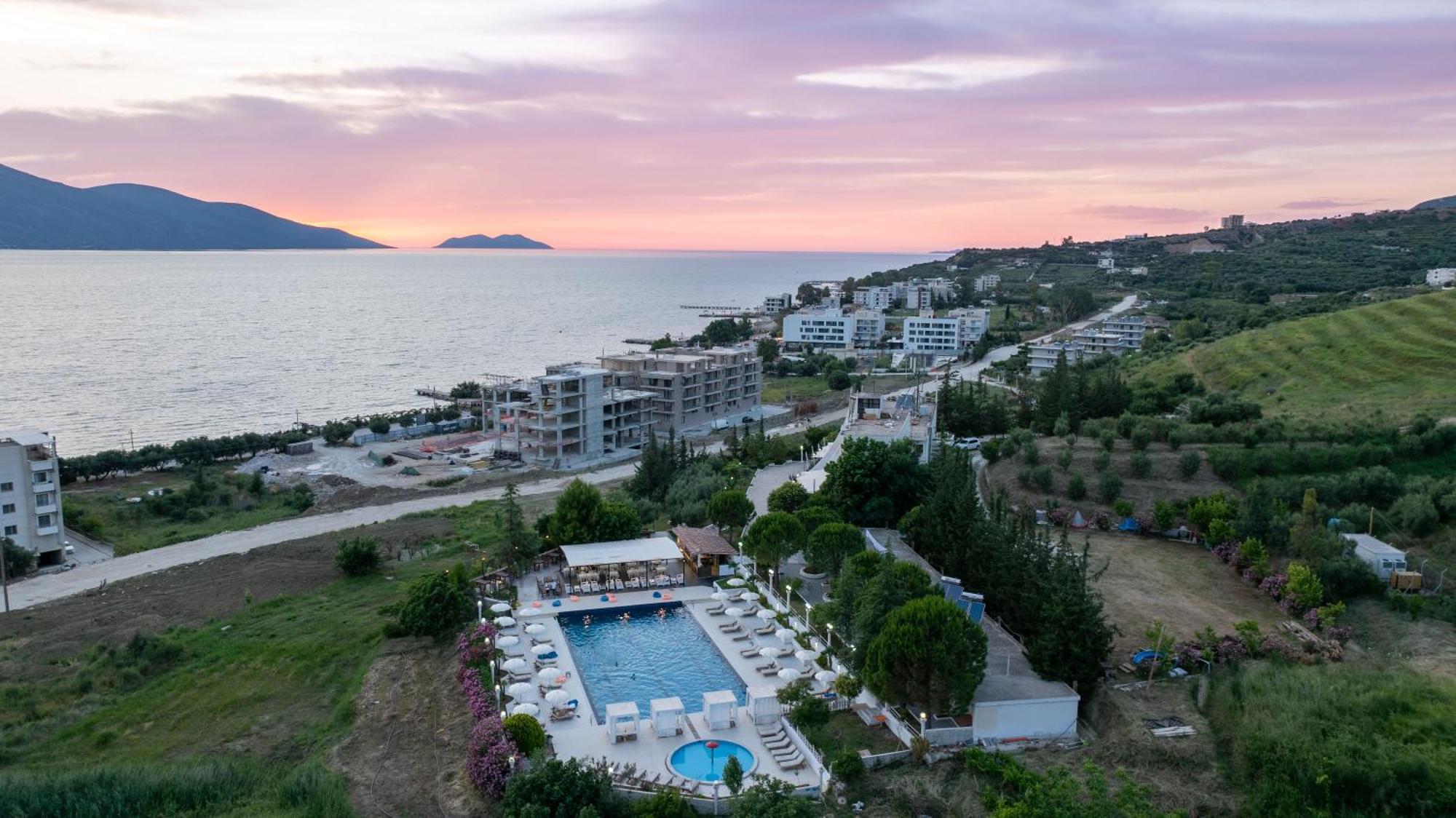 Edva Resort Radhimë Exterior foto