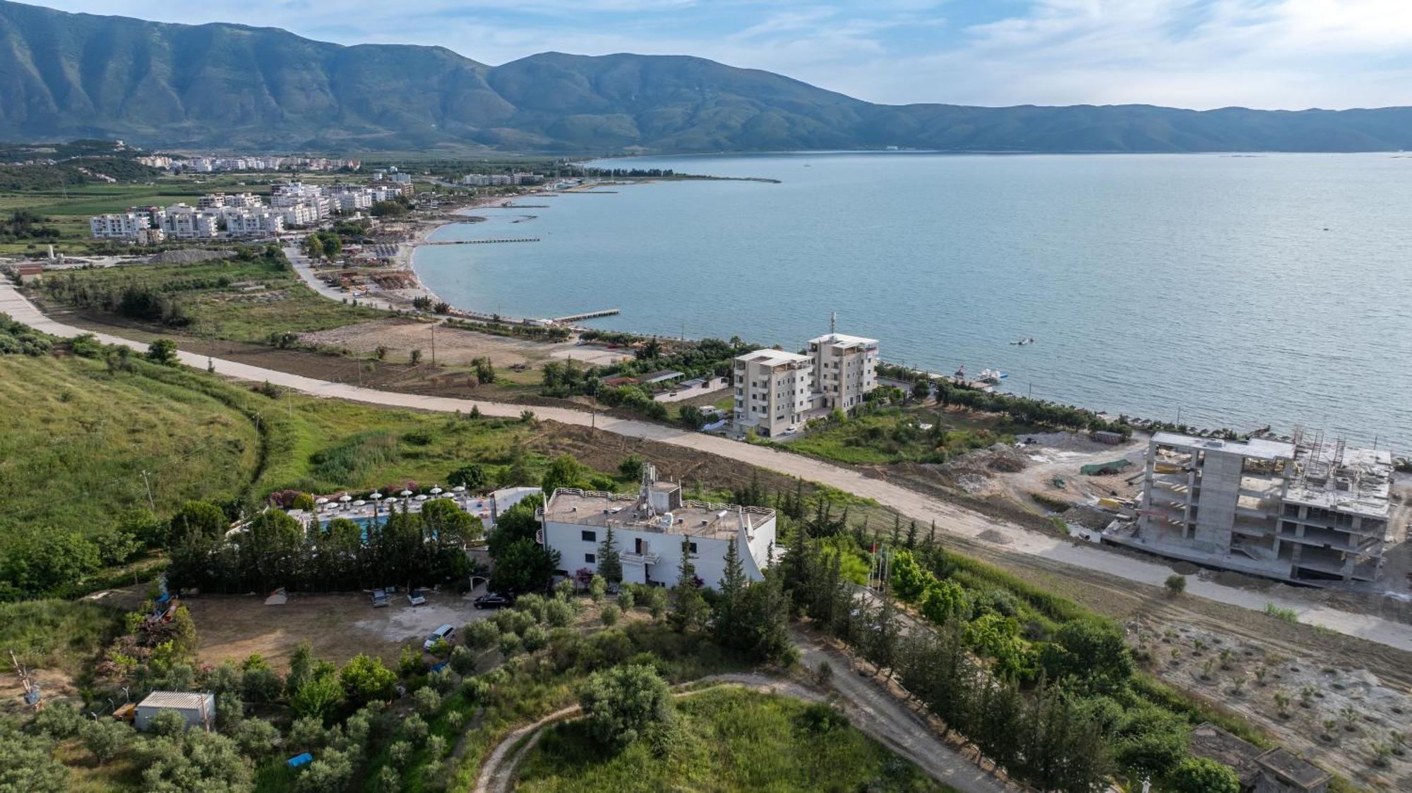Edva Resort Radhimë Exterior foto